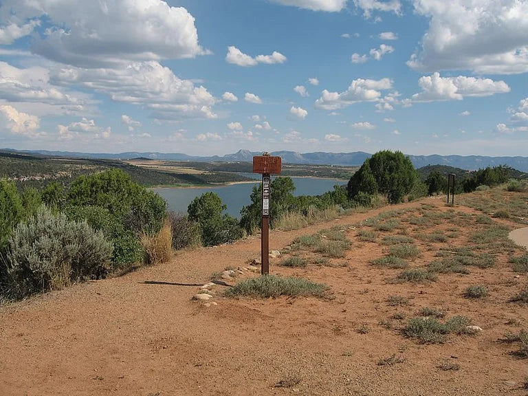 10 Best Hiking Tips to Leave No Trace - Delores Reservoir Colorado